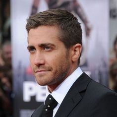 Jake Gyllenhaal Hair Long Crew Cut, Hairstyle Male, Crew Cut Hair, Crew Cut Haircut, Trendy We Fryzurach, Celebrity Short Hair, Famous Hairstyles, Celebrity Haircuts