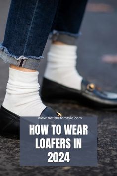 Loafers For Women With Socks, Socks With Loafers, Loafers Shoes Outfit, Loafer Outfits Women, Loafers Women Outfit, Loafers With Jeans, Loafers Outfit Women, Loafers And Jeans