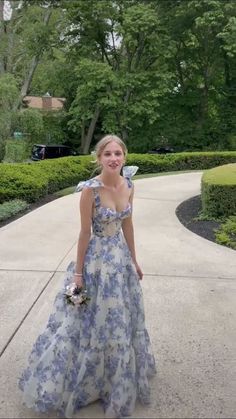 Prom Dress Inspo, Floral Prom Dresses, בר מצווה, Floral Print Chiffon, Prom Dress Inspiration, Cute Prom Dresses, Long Prom Dresses, Fairytale Dress