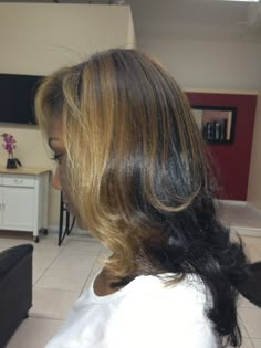 Highlights On Black Women, Blonde Balayage On Black Hair, Funky Highlights, Balayage On Black Hair, Natural Hair Highlights, Ciara Hair, Haircare Tips