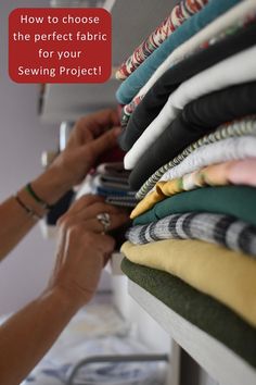 How to choose the perfect fabric Make Your Own Clothes, Handmade Wardrobe, Sewing Project, Sewing Projects, Sewing Patterns, Outfit Accessories, Clothes For Women