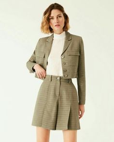 Ivy Oak, Green Ivy, Summer Attire, Pleated Shorts, Petite Women, Petite Fashion, Short Skirt, Crop Jacket, Short Pants