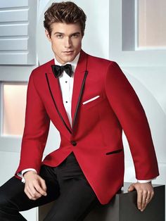 Red-Carter-Tuxedo Dinner Jacket Wedding, Suit Prom, Red Tuxedo, Prom Blazers, Vest And Tie, Prom Suits, Red Suit, Tuxedo Suit, Classy Style