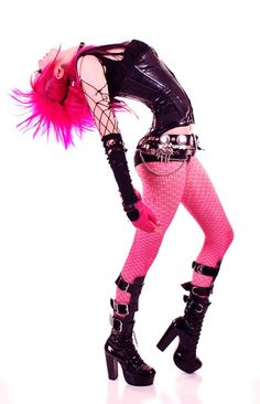 Unknown Pink Punk, Anais Nin, Figure Poses, Estilo Punk, Punk Outfits, Cool Poses, Pose Reference Photo