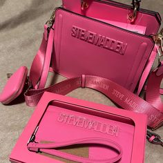 Brand New Matching Set Steve Madden Bevelyn Bag, Designer Rectangular Wallet With Zipper Pouch, Marc Jacobs Snapshot Bag, Trendy Purses, My Style Bags, Steve Madden Purse, Handbag Essentials, Girly Bags, Cute Handbags