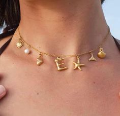 Initial Charm Necklace For Women Shell Letter Necklaces Gold Charms Pendant Boho Summer Seashell Beach 14k Starfish Surfer length: 45cm Choose Initial Surfer Jewelry, Seashell Beach, Ocean Necklace, Gold Letter Necklace, Beach Necklaces, Necklaces Gold, Coastal Charm, Gold Charms, Chain Fashion