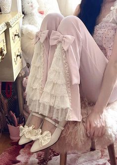 Lady Baby, Model Pose, Baby Inspiration, Fashion Inspiration Design, Really Cute Outfits, Kawaii Clothes, Fantasy Fashion, Character Outfits