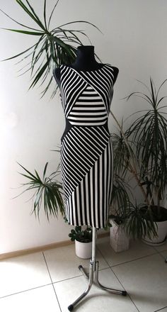 Striped pencil dress, Pepperberry, Striped dress, pencil, well cut, cut nicely emphasizes the figure, lining, dimensions: length 104 cm/40,90', bust 44 cm/ x 17,37' west 35 cm/13,80' x 2, , hips 49 cm/19,29' x2,  material  polyamide viskose,  perfect condition Printed Dresses, Pencil Dress, Vintage Dress, Dress Clothes For Women, Striped Dress, Crayon, Vintage Dresses, Poland, Print Dress