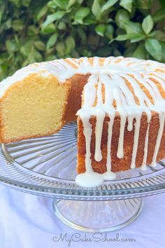 Mascarpone Pound Cake Icing For Pound Cake, Lemon Glaze Icing, Lemon Buttermilk Pound Cake, Pineapple Pound Cake, Amaretto Cake, Lemon Ricotta Cake, Lemon Cake Easy, Buttermilk Pound Cake, Glaze Icing