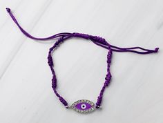 Fun colored evil eye bracelets that are drawstring made to fit all sizes. Eye Bracelets, China Products, Evil Eye Bracelet, Made Goods, Bling Bling, Evil Eye, Crochet Necklace, Jewelry Accessories, China