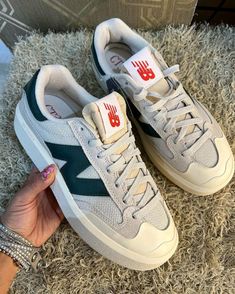 Sneakers Fall Winter 2023, Spring Sneakers 2024, Work Sneakers Outfit, Fall Sneakers, Shoe Wishlist, Hype Shoes, Aesthetic Shoes, Shoe Inspo, Swag Shoes