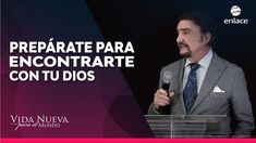 a man standing at a podium with a microphone in his hand and the words prepare para encontrate con tu dios