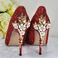 Red And Gold Heels, Red And White Wedding Decorations, Quince Heels, Wedding Heels For Bride, Heels For Bride, Red And Gold Quince, Shoes Wedding Heels, Rose Wedding Dress