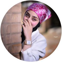 Modest Fashion Hijab, English Vocab, Ways To Wear A Scarf, Fashion Hijab, Arab Women, Peasant Style, Beautiful Sunrise, Head Scarf, Modest Fashion