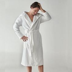 Bath Robes, Ny Fashion, Hollywood Fashion, White Turquoise, Guest Bath, Only Fashion, Luxury Vacation, Classic Hollywood, Funnel