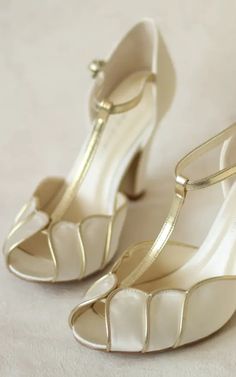 Aesthetic Shoes, Pretty Shoes, Dream Shoes, Bridal Shoes, Gatsby, Cute Shoes, Wedding Shoes, Me Too Shoes