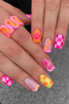 Mismatch Nail Art, The Summer I Turned Pretty Nails, Ems Nails, Fun Colorful Nails, Vacay Nails, Nail Whitening, Spring Break Nails, Unghie Nail Art, Colorful Nail