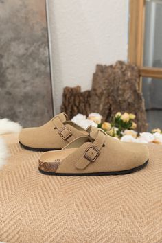 Exude casual-cool style in comfort in these slip-on-and-go clogs, crafted from a soft suede in a versatile neutral hue for effortless pairing. A durable TPU sole ensures tread-safe steps. Suede upper Man-made leather lining Man-made insole TPU sole Grey Crewneck, Soft Suede, Boot Shop, Beige Color, Mule, Clothing Items, Clogs, New Look, Cool Style