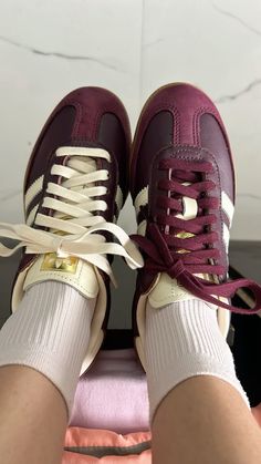 Shoe Inspo Women, Shoe Combo, Maroon Sneakers, Shoes Aesthetic, Trendy Shoes Sneakers, Burgundy Shoes, Funky Shoes, Adidas Shoes Women