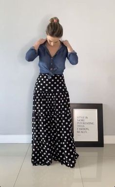 Polka Dot Skirt Outfit, Dot Skirt Outfit, Moodboard Fashion, Best Winter Outfits, Modesty Outfits, Outfits 90s, Luxe Style, Polka Dot Skirt, Dot Skirt