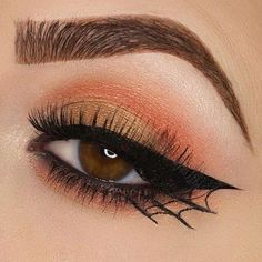 905056c1ac1dad141560467e0a99e1cf Halloween Makeup Videos, Nem Halloween Makeup, Spiderweb Eyeliner, Halloween Eyeliner, Maquillage Halloween Simple, Makeup Zombie, Halloween Makeup Clown, Halloweenský Makeup, Halloween Make-up Looks