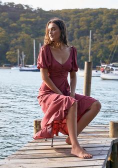 Feminine Dresses, Rust Dress, Vestidos Vintage, Fashion Attire, Byron Bay, Vintage Pieces, Vermont, Classy Outfits