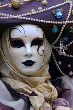 More Venice Madi Gras, Pierrot Clown, Venice Mask, Venetian Carnival Masks, Venetian Carnival, Carnival Of Venice, Venice Carnival, Venetian Masquerade, Mardi Gras Carnival