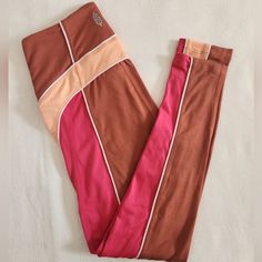 Preowned Like New Free Pants, Pink Leggings, Pant Jumpsuit, Bacon, Pants For Women, Like New, Leggings, Halloween, Pants