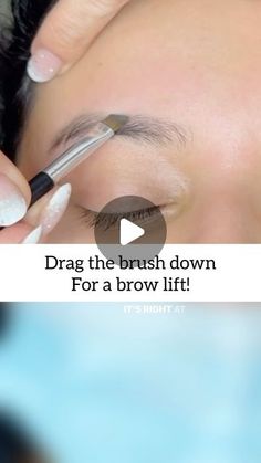 Jasmine Kidd on Instagram: "Dragging the brush down to add color at the top brow line will work for any brow shape! Have you tried applying the color this way? • SAVE and SHARE the LOVE 💗  • Products @anastasiabeverlyhills Brow primer Duo powder>ash brown angle brush 7b Pro pencil>base 2 as the highlighter & brush 18 Clear brow gel • #Eyebrows #browexpert #allaboutbrows  #eyebrowartist #browtips #brows #browsonpoint #browsonfleek #browshape #browgame #browartist #fullbrows #beauty #beautyblog  #makeupartist  #ilovemakeup #beforeandafter #browshaping #browspecialist #archaddicts #naturallookingbrows" How To Use Brow Powder, How To Draw Thick Eyebrows, Brow Fill In Tutorial, Eyebrow Tutorial For Sparse Eyebrows, How To Use Eyebrow Gel, Eyebrow Powder Tutorial, Eyebrow Hacks Shape Perfect Brows, Powder Brows Before And After, Brow Gel Tutorial