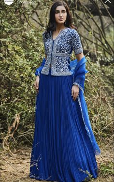 Jacket Lehenga, Long Blouse Designs, Gaun Fashion, Long Dress Design