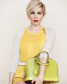 Michelle Williams Louis Vuitton Spring 2014 Campaign Michelle Williams Short Hair, Kort Bob, Dunner Wordend Haar, Peter Lindbergh, Michelle Williams, Haircuts For Fine Hair, Fashion Lookbook, Hair Dos, Pixie Cut