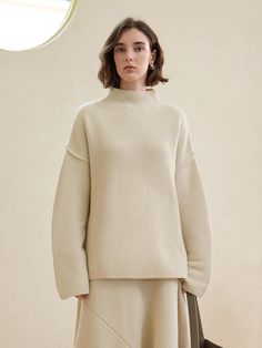 Composition : ACRYLIC 40% POLYESTER 35% NYLON 20% WOOL 5%Color :Light Beige_S,Light Beige_M,Light Beige_LCountry of Origin : CHINA Spring Layering High Neck Sweater, Spring Turtleneck Sweater, Spring High Neck Knit Turtleneck, Knit High Neck Turtleneck For Spring, Spring Knit Turtleneck, Winter Beige Fine Knit Turtleneck, Beige Fine Knit Winter Turtleneck, Beige Fine Knit High Neck Sweater, Beige Turtleneck Sweater For Fall