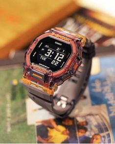 Watch Funky Watches, Futuristic Watches, Breitling Watches Mens, Fossil Watches For Men, Stylish Watches Men, Fancy Watches, Premium Watches