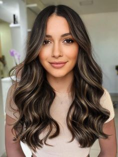 Get ahead of the style game with the hottest hair color trends for 2024! From bold balayage and rich brunettes to playful pastels and vibrant reds, discover the perfect shade to transform your look. Click to explore stunning hair transformations, get inspiration, and find the right color for you! 💖 #HairColorTrends #2024Styles #HairInspo 🌸✨ Brown Hair Inspo, Caramel Highlights, Summer Hair Color, Hair Color Balayage