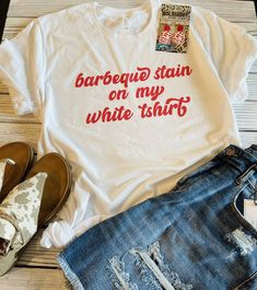 Glamorous Closet, Western Tees, Cricut Clothing, Western Graphics, Western Tshirt, 90s Country Music, Momma Shirts, Southern Boutique