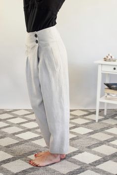 Dear Ladies, these amazing linen pants take elegance and comfort on a totally new level! Be sure, if any pair of pants will ever make you happy - these linen harem pants are definitely your sure strike. All the morning struggles and questions what to wear will leave your mind, since these pants will become your absolute champion! Slightly tapered linen pants have two side pockets and two big and beautiful buttons closure in the front. These yoga harem pants has wide range of colors, so I am sure Baggy Linen High-waisted Harem Pants, High-waisted Linen Harem Pants, Yoga Harem Pants, Linen Pants Outfit, Linen Harem Pants, Pants Model, Harem Pants Women, Pants Summer, Boho Pants