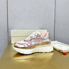 B8128 8144360 Alexander McQueen 🆕 Early Spring Sprint Running Shoes 35-45 Chic Handbags, Luxe Fashion, Bags Designer Fashion