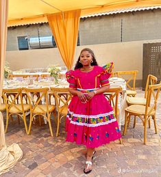 Soiree Ideas, African Bridesmaid Dresses, African Traditional Wedding Dress, African Traditional Wedding, Best African Dresses, Country Lifestyle, Traditional Wedding Dresses