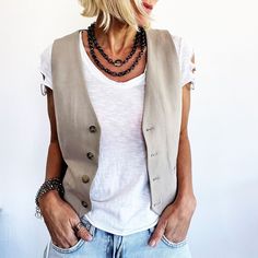 Chunky Jewelry Outfit, Vests Outfits, Waistcoat Outfit, Chain Layering, Over 50 Womens Fashion, Bronze Gold, Vest Fashion