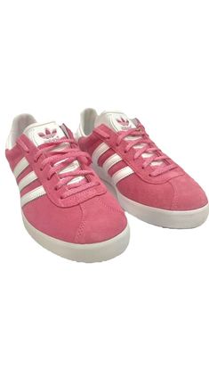 Shoe Fits, Cloud White, Pink Adidas, Adidas Gazelle, Lace Closure, Adidas Men, Gold Metal, Casual Shoes, Athletic Shoes