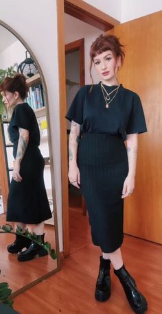 Office Outfits Women Alternative, Gothic Professional Work Outfits, Business Casual Outfits Goth, Alternative Corporate Fashion, Corporate Emo Outfits, Business Casual Goth Outfits, Edgy Work Outfits Offices Corporate Goth, Gothic Office Outfit, Adult Goth Fashion