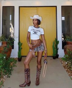 Cowboy Outfits For Women Cowgirls, Tatiana Elizabeth, Best Coachella Outfits, Rainbow Bodysuit, Coachella Outfits, Nashville Outfit, Cowboy Chic, Vacation Outfits Women