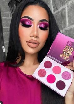 Fushia Eyeshadow Looks, Magenta Eye Makeup, Juvia Makeup, Juvia's Place, Makeup For Black Skin, Beautiful Eye Makeup, Eye Makeup Designs, Colorful Eye Makeup