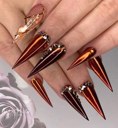 Copper Chrome Nails Designs, Bronze Chrome Nails Designs, Chrome Fall Nails 2023, Bronze Chrome Nails, Copper Chrome Nails, Fun Chrome Nails, Bronze Nails Designs, Chrome Fall Nails, Holiday Lashes