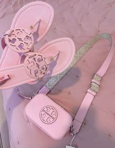 #toryburchshoes #toryburchbags #appearance #inspiration #explore #explorepage Pretty Sneakers, Pretty Sandals, Pink Lifestyle, Handbag Essentials, Shoes Outfit Fashion, Girly Bags, Pink Girly Things, Girly Accessories