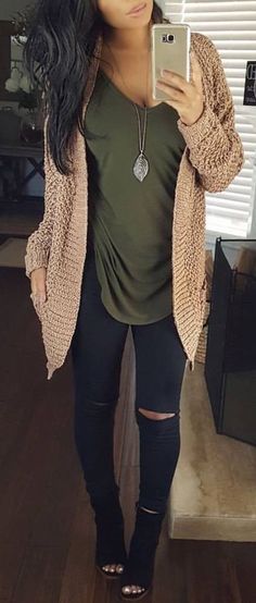 Beige Knit Cardigan, Looks Chic, Looks Style, Fashion Mode, Winter Clothes