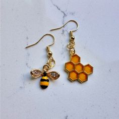 Customer Made New And Honeycomb Earrings! Drippy Fits, Bee Earrings, Earrings Color, Favorite Things Gift, Honeycomb, Jewelry Earrings Dangle, Etsy Earrings, Dangle Drop Earrings, Dangle Earrings