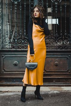 Gold Rush Slip Dress Outfit Winter, Slip Dress Street Style, Satin Dress Outfit, Layered Slip Dress, Dress Layering, Camel Blazer