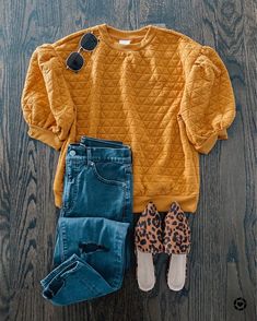 Friday Favorites Warm Spring Outfits, Leopard Mules, Clothing Tips, Fall Wardrobe Essentials, Top Jeans, Winter Attire, Friday Favorites, Teacher Mom, Popular Fashion