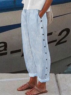 Striped Pants With Pockets For Day Out, Casual Ankle-length Beach Bottoms, Casual Striped Bottoms With Side Pockets, Striped Bottoms With Pockets For Vacation, Striped Vacation Bottoms With Pockets, Casual Striped Pants For The Beach, Casual Ankle-length Bottoms For A Day Out, Casual Ankle-length Bottoms In Beige, Vacation Striped Pants With Pockets